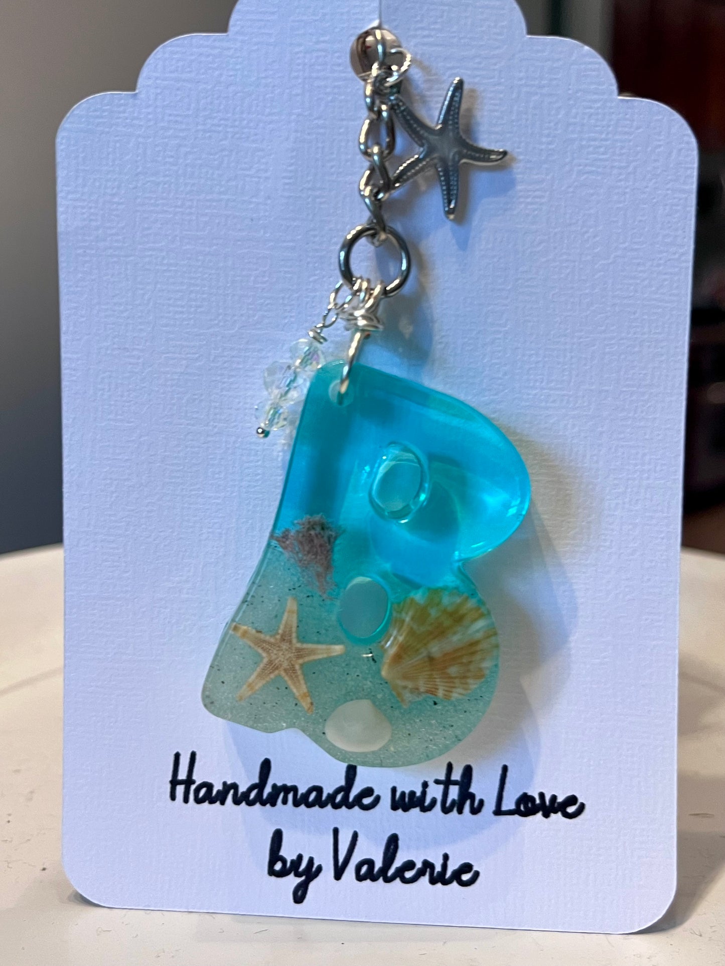 Personalized Beach Initial Keychain – Custom Coastal Keepsake